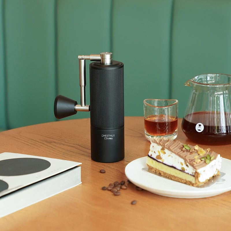 Timemore Chestnut C3S Pro | Handmühle mit S2C Mahlwerk und faltbarem Griff - Coffee Annan