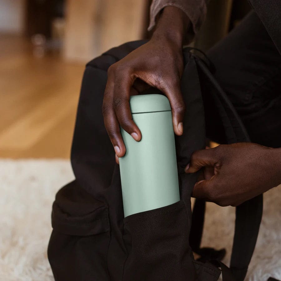 Fellow Thermobecher in Rucksack